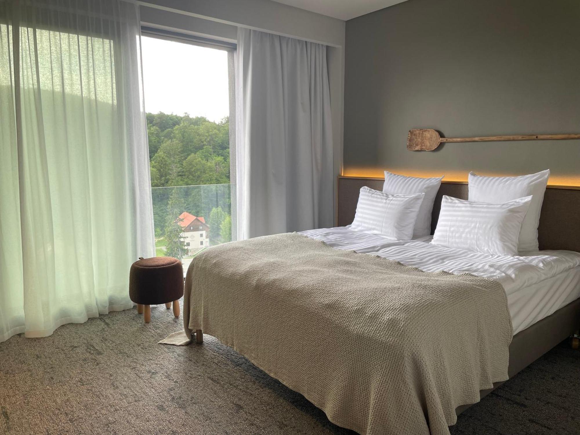 - Peakture & Grand Hotel Balvanyos